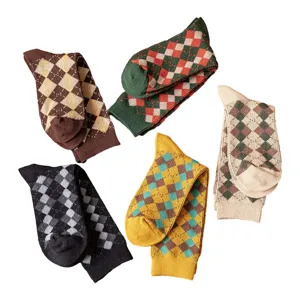Autumn Japanese style argyle socks women mid tube vintage British college stack socks