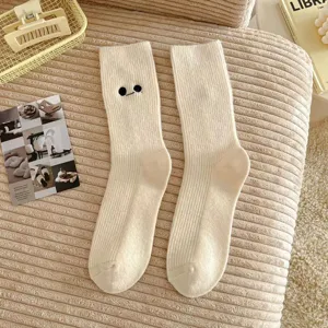 Chaussettes longues d'hiver en laine cachemire pour femme, douillettes chaudes et epaisses en tricot.