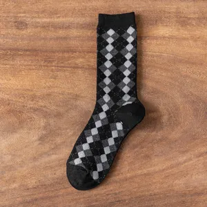 Classic women's black grey argyle pattern mid-tube knit socks British retro college style