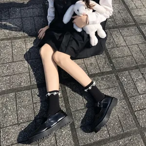 Chaussettes mi-hautes JK mignonnes noires de style japonais avec perles pour femmes printemps été.