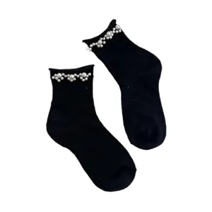 Chaussettes mi-hautes noires avec perles élégantes, style kawaii JK lolita mode.