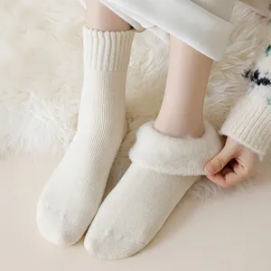Women's thickened plush winter socks, cozy fleece lined thermal crew socks for home warmth.