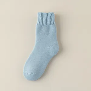 Women solid color thick thermal mid-calf terry socks, soft and warm for winter daily home wear.