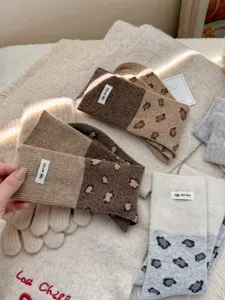 Korean style colorblock leopard wool socks cozy thermal mid-calf vintage winter hosiery