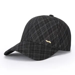 Stylish plaid warm baseball cap for women autumn and winter outdoor fashion casual hat