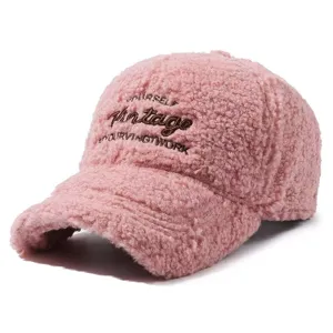 Pink lamb wool baseball cap for women, autumn winter warm fuzzy cute fuzzy outdoor hat.