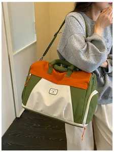 Große Reise-Sporttasche, erweiterbare Trocken-Nass-Trennung Fitness-Gepäcktasche für Kurztrips.