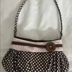 Retro Polka Dot Oxford Fabric Underarm Bag Pleated Cloud Bag Wooden Button Accent Women Fashion Casual Shoulder Bag