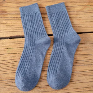 Chaussettes mi-mollet côtelées bleues pour femmes, chaussettes décontractées en tricot doux.