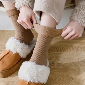 Thickened fleece snow socks for women, cozy winter warm mid-tube socks, soft home sleep socks.