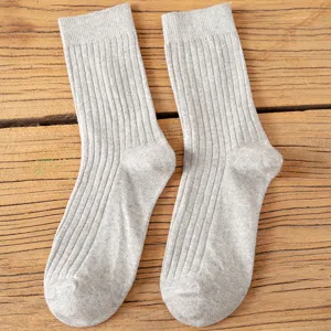 Chaussettes mi-hautes côtelées grises pour femmes, style coréen automne hiver décontracté douillettes