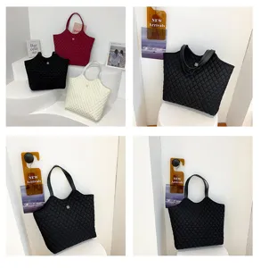 Stylish quilted tote bag for women, large capacity shoulder bag, perfect for daily commuting.