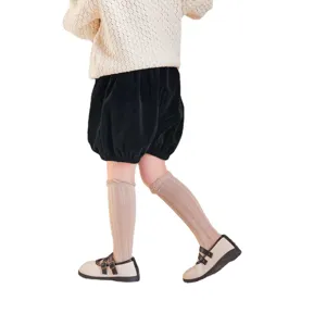 Chaussettes mi-mollet en maille respirante pour enfants avec joli revers pour le printemps.