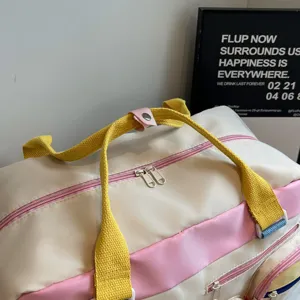 Lässige Sport-Fitness-Reisetasche, farbblockierte Canvas-Gepäcktasche für Damen.