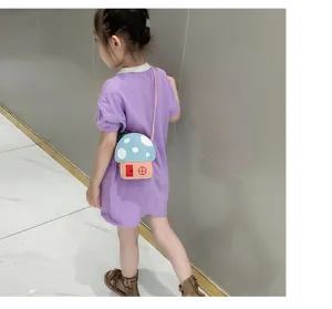 Cute cartoon mushroom house crossbody bag for kids, detailed view of cute kids summer shoulder bag.
