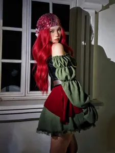 Vintage medieval pirate captain costume for women, perfect for Halloween and stage shows.