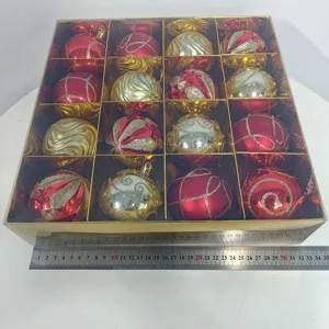 Weihnachtsbaumkugeln 16er Set, galvanisierte Kunststoff bemalte Kugeln fur festliche Dekoration.