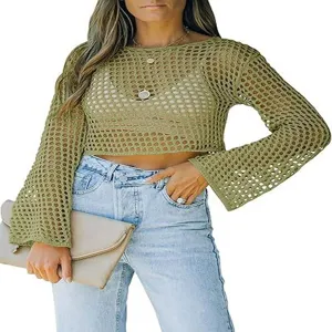 Vista detallada crop top de ganchillo verde oliva mujer jersey de punto de malla larga.