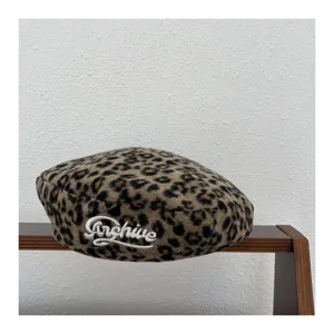 Baret imprimé léopard enfant hiver peluche rétro élégant chapeau mode accessoire
