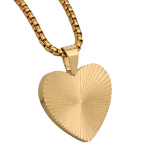 Collar con colgante de corazón cepillado de acero inoxidable dorado, joyería de moda elegante.
