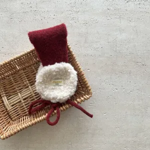 Kinder Plüsch Ohrenschützer Winter Farbblock Flauschig Ohrwärmer Detailansicht Nahaufnahme