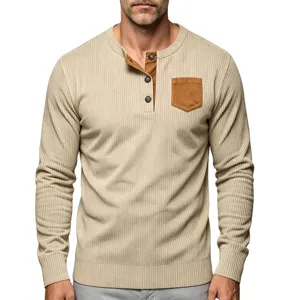 Camisa Henley de manga larga de canalé para hombre con bolsillo de contraste beige