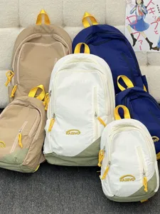 Conjunto de mochila casual ligera, mini bolsa escolar minimalista de estilo retro para mujeres.