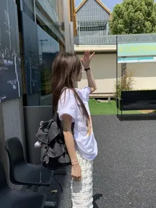 Mochila vaquera informal de estilo coreano para mujer, elegante bolsa de viaje escolar chic.