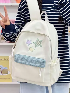 Vue détaillée du sac à dos d'étudiant blanc coréen mignon avec broderie d'étoiles et poche à carreaux.