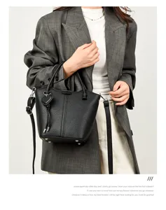 Vrouwen zwarte PU lederen emmertas retro casual schouder crossbody handtas gedetailleerd zicht
