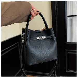 Dames Grote Capaciteit PU Leer Emmer Tas Minimalistische Zachte Tote Handtas Met Metalen Draaisluiting Verstelbare Band Casual Crossbody Tas