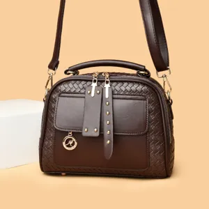 Stijlvolle geweven lederen handtas voor dames, elegante bruine schoudertas met riem