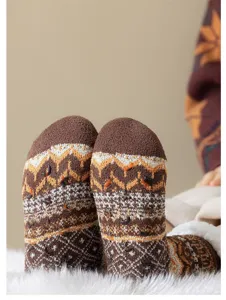 Chaussettes douillettes épaisses thermiques en polaire avec semelle antidérapante