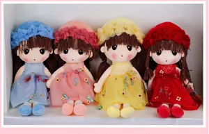 Carina bambola di peluche fata dei fiori con abito e cappello, morbida bambola di stoffa regalo bimbi.