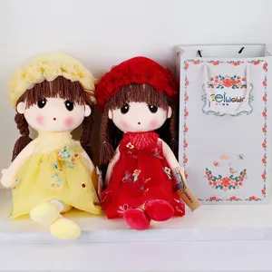 Bellissima bambola di peluche fata dei fiori giocattolo in tessuto con borsa regalo.