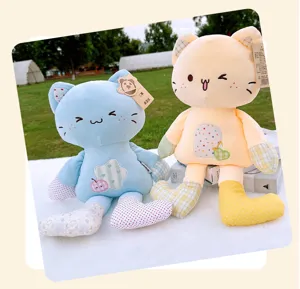 Niedlicher Blumen-Patchwork-Katzen-Plueschtiere, weiches Schlafkissen und schoenes Geburtstagsgeschenk.