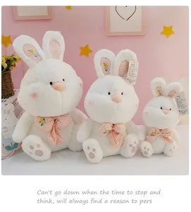 Adorable peluche lapin avec nœud à carreaux, jouet en peluche doux pour chambre de filles.