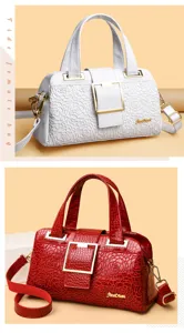 Vista dettagliata della borsa elegante con stampa coccodrillo, inserto in pizzo e dettagli.