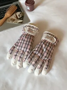 Gants de ski imperméables à carreaux rétro, gants d'hiver thermiques épais doublés de polaire.
