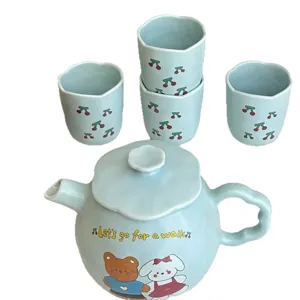 Koreanisches Keramik Teekannen Set mit 1 Kanne und 4 Tassen, süßes Bären Design Geschenk.