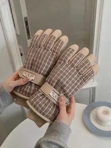 Gants de ski imperméables à carreaux rétro pour femmes, gants d'hiver chauds et doublés.