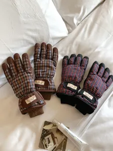 Gants de ski imperméables à carreaux rétro, gants de sport d'hiver chauds doublés de polaire.
