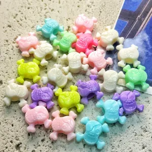 Cuentas de calavera bonitas color macaron agujero de plástico DIY cadena teléfono