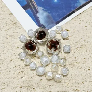 Cuentas de acrílico multifacéticas cuadradas transparente blanco marrón detalle joyas