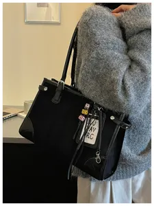 Black vintage women shoulder tote bag retro large capacity commuter handbag stylish