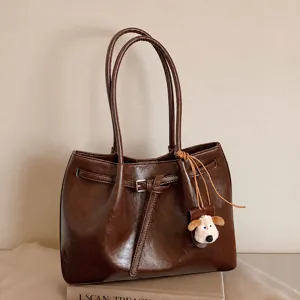 Vintage Large Capacity PU Leather Tote Bag For Women Solid Color Shoulder Underarm Bag With Belt Buckle And Plush Dog Charm Retro Commuter Handbag