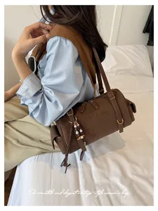 Stilvolle braune Wildleder Boston Umhängetasche für Damen, große Kapazität Vintage Bowling Bag.