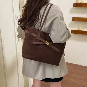 Grand sac cabas en suédine marron vintage pour femme sac épaule élégant style quotidien