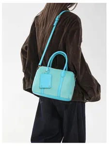 Blaues Wildleder Retro Boston Handtasche schicke Umhängetasche für Herbst und Winter.