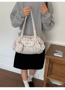 Casual star pattern canvas tote bag with small pouch, stylish daily shoulder bag for women.